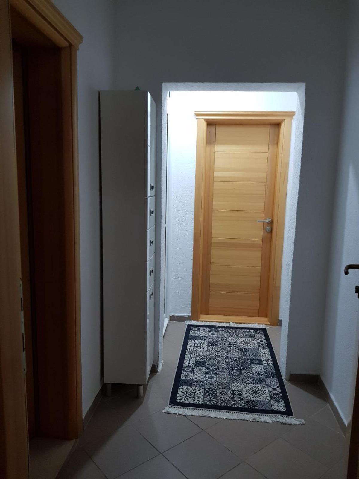 Apartmani Mina บาร์ ภายนอก รูปภาพ